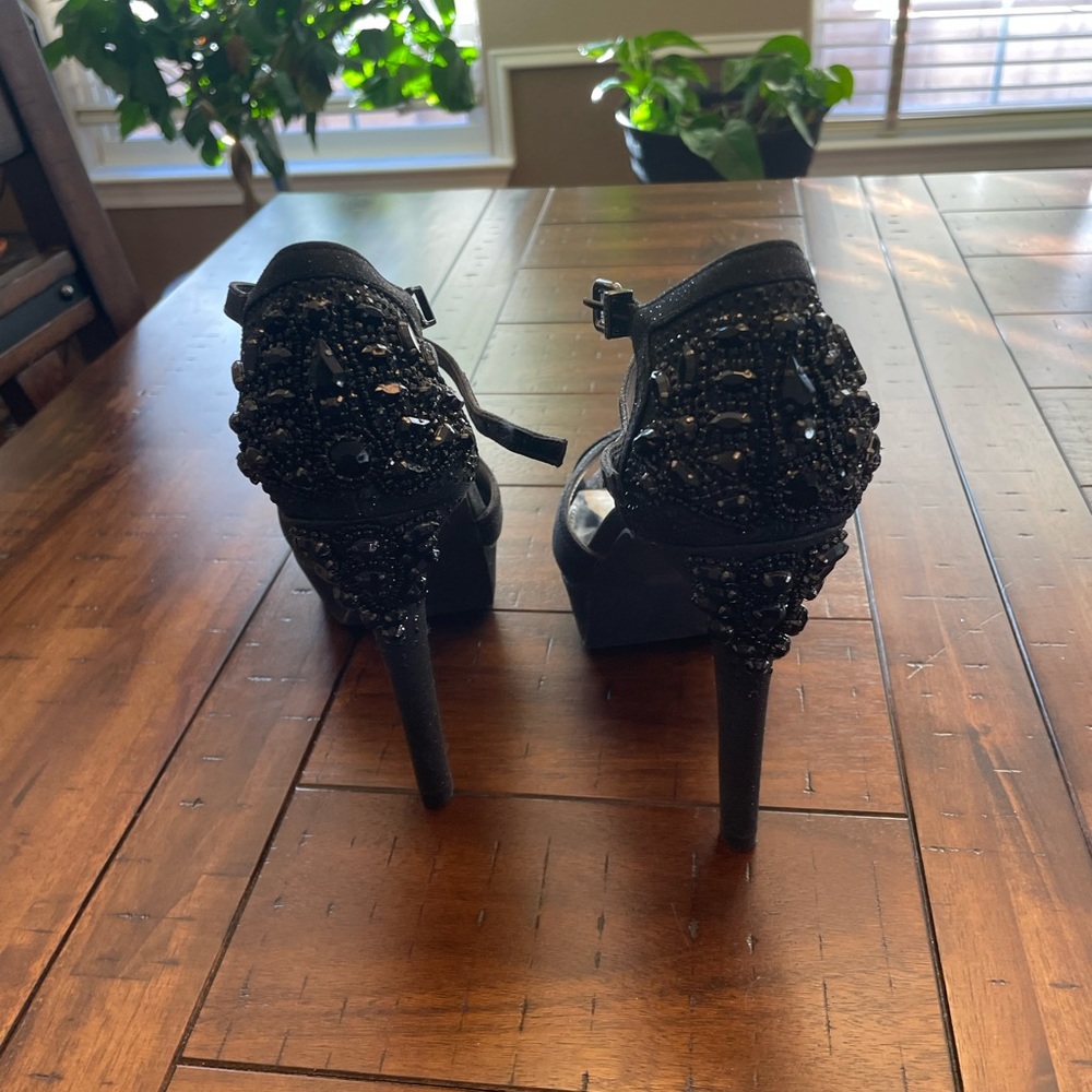 Wedding bundles. I will add the rest in another post. Selling all for 2000 - Picture 6 of 16